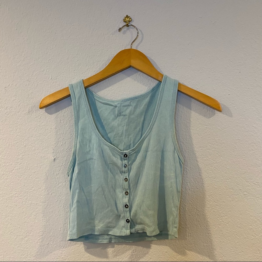 Light blue button down cropped tee XS